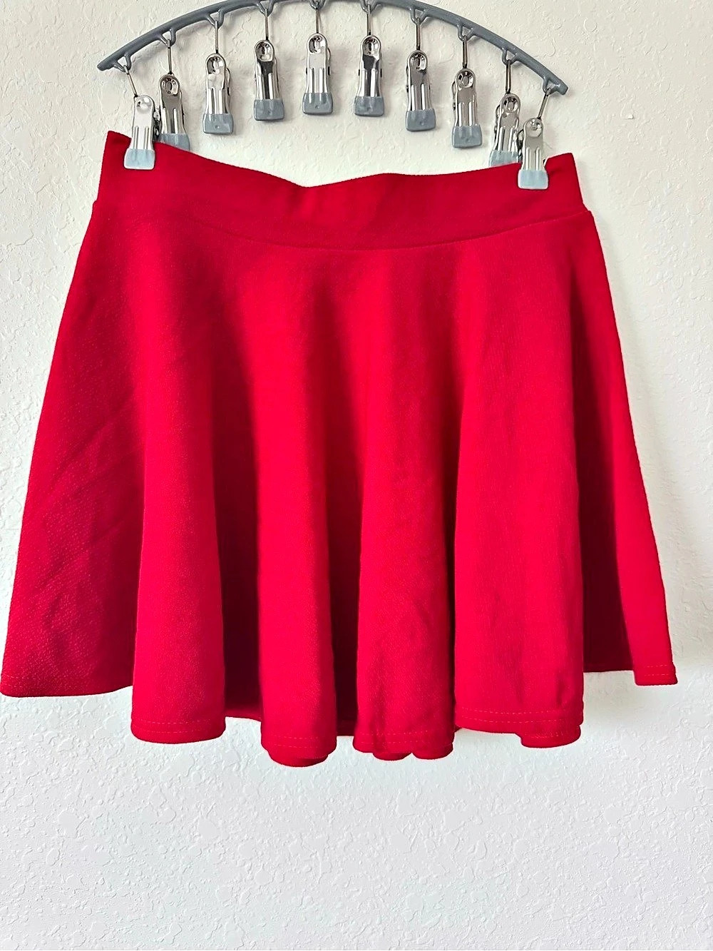 Urban Coco Circle Skirt in Red Size I Like New